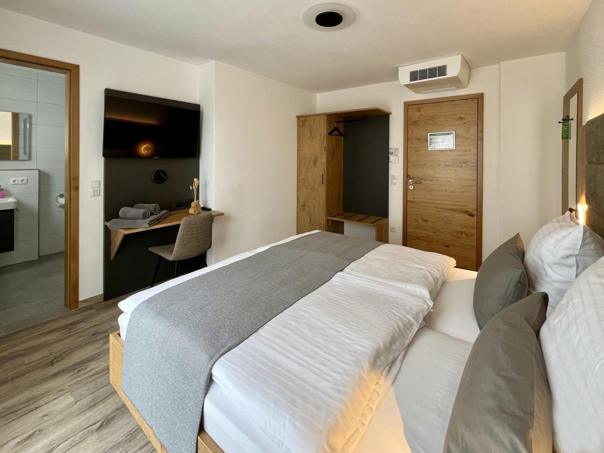 Gastwirtschaft & Hotel Doll Markt Indersdorf Zimmer foto